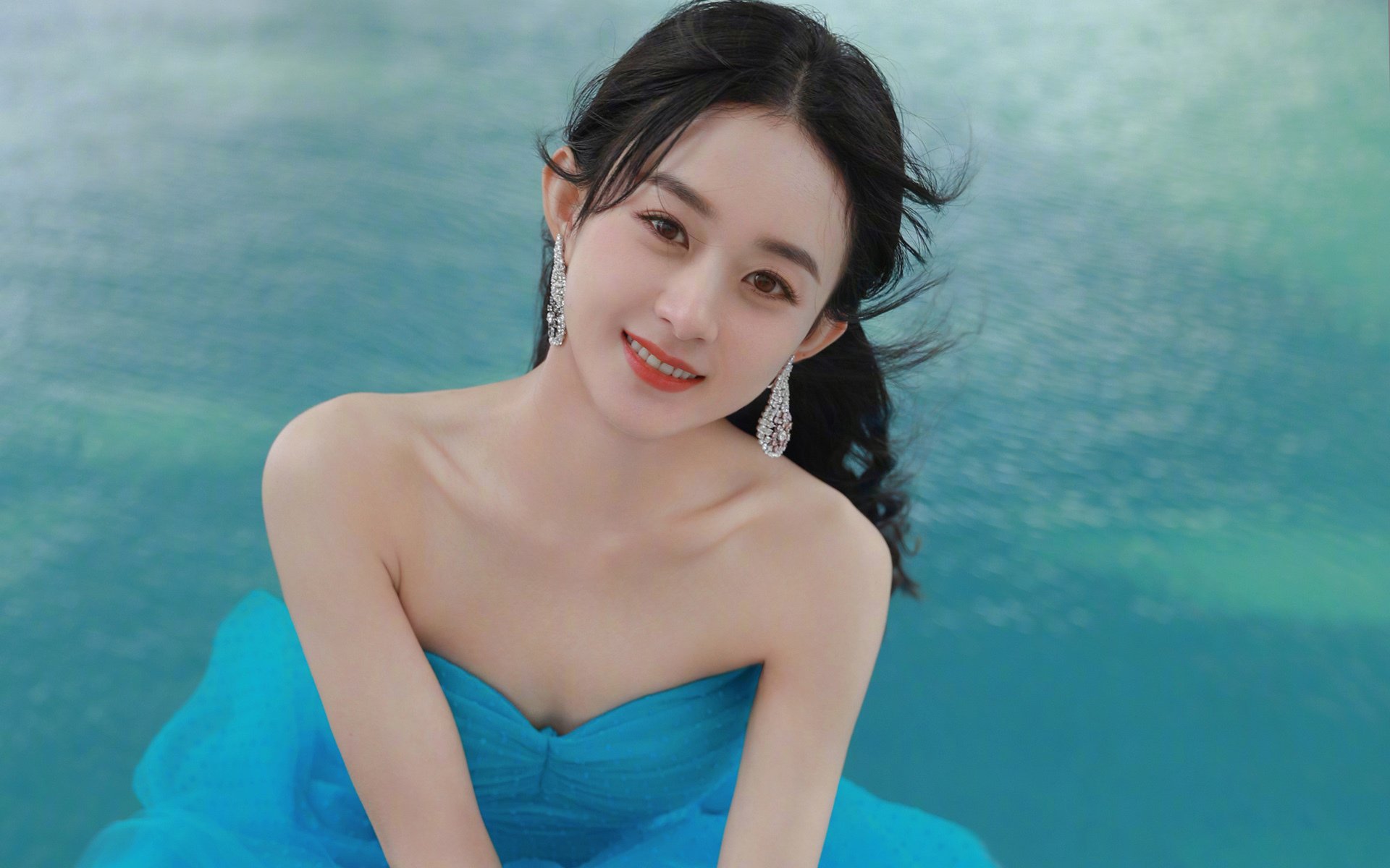 开云网页版-西班牙青年队在欧洲青年赛事中表现出色，未来可期